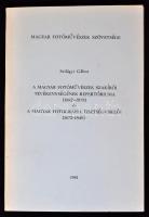 Szilágyi Gábor: A magyar fotóművészek szakírói tevékenységének repertóriuma (1882-1978). (Bp., 1979); A magyar fotográfia tisztségviselői (1872-1945). (Bp., 1977). A két kiadvány egybekötve (Bp., 1981). Papírkötésben, jó állapotban.