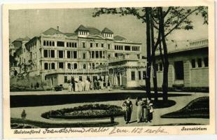 12 db főleg RÉGI magyar városképes lap; Balaton és környéke / 12 mostly old Hungarian town-view post...