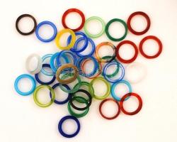 Gyűrűk ásványokból, 36db, különböző méretben és minőségben