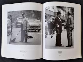 Ma már csak emlék? / Mere memories? 1952 Budapest 1975. Vál.: Gere Mihály. Bp., 2002, Városháza. Pap...