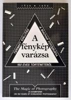 A fénykép varázsa. The Magic of Photography 1839-1989. Tizenkét kiállítás a magyar fotográfia 150 éves történetéből. Szerk.: Gera Mihály. Bp., 1989, Magyar Fotóművészek Szövetsége. Papírkötésben, jó állapotban.