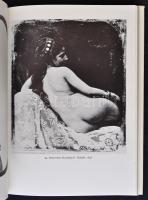 Szilágyi Gábor: Daguerre. A fényképezés felfedezésének története. Bp., 1987, Gondolat. Kartonált pap...