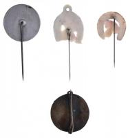 4db fém kitűző, közte "Nem sokaság, hanem lélek, s szabad nép tesz csuda dolgokat" Al kitű...