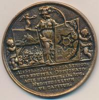 1685. Érsekújvár és Esztergom visszavétele Br emlékérem öntött másolat (59mm) T:2 Hungary 1685. The retake of Érsekújvár and Esztergom cast Br commemorative medal copy (59mm) C:XF