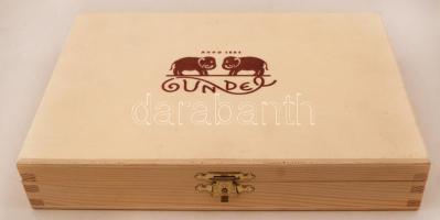 Gundel fa doboz, jó állapotban, 22x15x4 cm