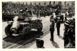 1940 Kolozsvár, Cluj; bevonulás, tankok / entry of the Hungarian troops, tanks