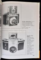 Szabó Tibor - Vidra József: Régi fényképezőgépek. Bp., 1994, Műszaki Könyvkiadó. Kartonált papírköté...