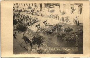 1919 július 14. Szeged, A francia hadsereg bevonulása, photo (tűnyom / pinhole)