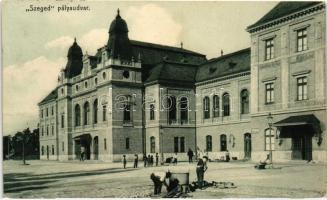 Szeged, vasútállomás (ázott sarok / wet corner)