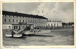 Wroclaw, Breslau; Flughafen / airport, D-OKUF aircraft (EK)