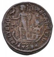 Római Birodalom / Thesszaloniki / II. Constantius 348-351. Follis Cu (4,92g) T:2-,3
Roman Empire / ...