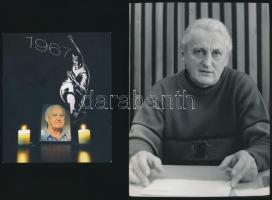 Albert Flórián (1941-2011) válogatott labdarúgó, az egyedüli magyar aranylabdás, a Nemzet Sportolója, fotó, 18x13cm és kegyeleti nyomtatvány, 12x10cm