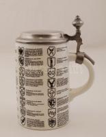 Fém fedeles söröskorsó az SS-hadosztályok felsorolásával és jelvényeikkel, matricás, jelzés nélkül, ...