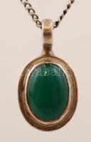 Ezüst(Ag) nyaklánc jáde medállal, jelzett, br: 12,3 g