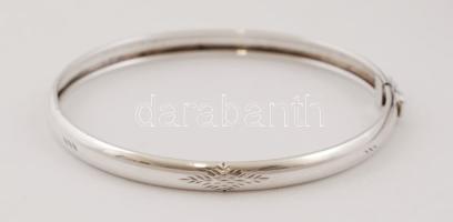Ezüst  karkötő, Ag., nettó: 5,8gr., jelzett, 6x7cm /Silver bracelet, Ag, net. 5,8gr, marked, 6x7cm