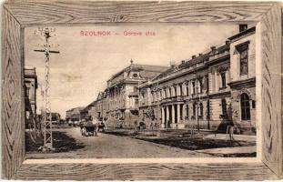 Szolnok, Gorove utca (fa)