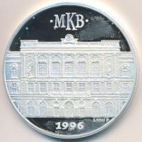 Lebó Ferenc (1960-) 1996. MKB (Magyar Külkereskedelmi Bank) Rt. Ag emlékérem eredeti dísztokban tájékoztatóval (31,30g/0.999/42,5mm) T:PP ujjlenyomatos