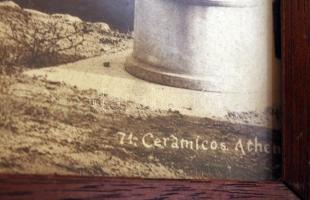 cca 1920 Athén, Görögország, fotó üvegezett keretben, 21x27cm