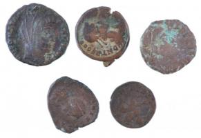 Római Birodalom 5db-os kisbronz tétel a IV. és V. századból T:3
Roman Empire 5pcs of small bronze c...