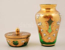 Bohémia váza és bonbonier, kézzel festett plasztikus szirmokkal, hibátlan, m:25 cm, d:16 cm