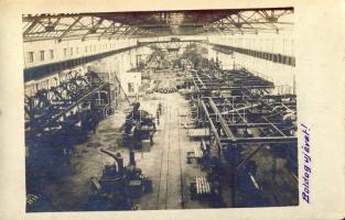 Resicabánya Factory Foto AK