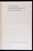 A Magyar Népköztársaság Alkotmánya. Budapest, 1977, Kossuth Könyvkiadó. Ragasztott papírkötés, 84 p