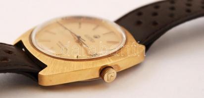cca 1970 Roamer Searock karóra. Naptárral, szép, működőképes állapotban, / Watch with calendar. Work...