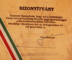 1972 Tokaji Aszú 6 puttonyos muzeális édes fehér bor, palackozta: Tokaj Kereskedőház Rt. Sátoraljaúj...