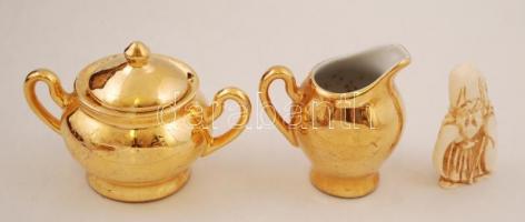 Mini szekrényke polccal és fiókkal, fa, dekórációval ( 2 db porcelán és figurával, 30×24 cm