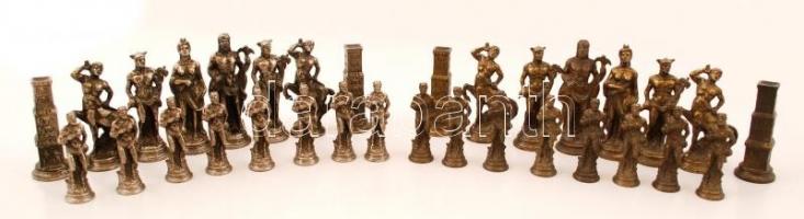 Sakk készlet mitológiai figurákkal, tábla nélkül, fém, jelzett (Castro), m:9-12 cm, összesen:32 db