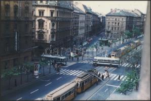 cca 1960-1970 Budapest,Villamosok és autóbuszok a körúton, utólagos előhívás, 10x15 cm