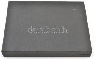 Érmetartó kazetta kivehető tálcával, 24 férőhellyel, használt, egyébként szép állapotban