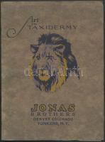 1930 Jonas Brothers(USA) - Art in Taxidermy (állatpreparátori kiadvány sok képpel), belül több helyen foltos