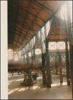 cca 1994 A Fővám téri csarnok felújítása, 2 db fotó, 24x17 cm