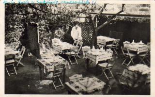 Bp. Hikman István`s Restaurant Foto AK