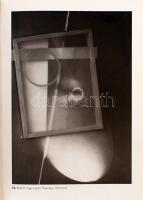 Passuth Krisztina: Tranzit. Tanulmányok a kelet-közép-európai avantgarde művészet témaköréből. Bp., ...