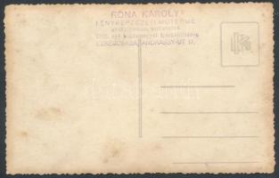 cca 1930 A Hungária Szőnyegipar dolgozói, csoportkép, fotólap, Róna Károly fényképészműtermének pecs...