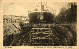 Muggia, Cantiere S. Rocco, Piroscafo in Dock / shipyard, steamship in dock (EK)