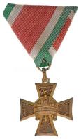1923. III. osztályú Tiszti Szolgálati Jel aranyozott bronz kitüntetés mellszalagon T:2 apró patina / Hungary 1923. Officers Distinction for Long Service, 3rd Class gold plated Br decoration on ribbon C:XF tiny patina NMK 352.