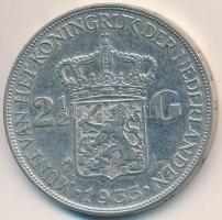 Hollandia 1933. 2 1/2G Ag "Wilhelmina I" T:2 apró ph. Netherlands 1933. 2 1/2 Gulden Ag &q...