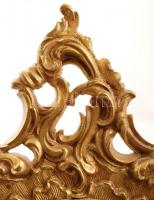 Gazdagon díszített asztali óra, ütős, működik, felhúzó kulccsal, m: 28,5 cm /

Richly ornated tabl...