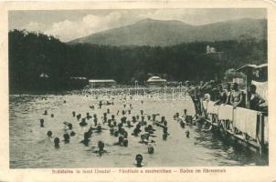 Szováta-fürdő, Sovata; fürdőzés a Medve-tóban / bathing in the lake (EK)