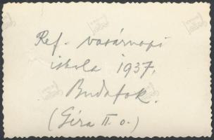 1937 Budafok, református vasárnapi iskola tanulói, csoportkép, hátulján feliratozva, 6×9 cm