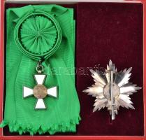 1939. "Magyar Érdemrend Nagykeresztje" aranyozott (a koszorún hiányzik az aranyozás), zomá...