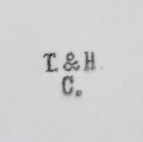 6 db porcelán tányér (1 db lapos, 5 db mély), matricás, jelzettek, kopásnyomokkal, d: 20,5 cm