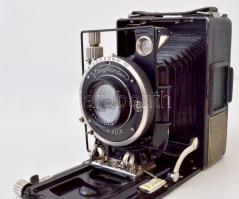 Voigtländer Bergheil 9x12 kamera. Lemezes. Hellar 1:3,5  objektívvel, hozzá 5 kazettával, eredeti bő...