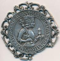 Német-római Birodalom 1509. I. Miksa modern, jelzett Ag érme replika kerettel (11g/0.835/40mm) T:3 Holy Roman Empire 1509. Maximilian I modern, hallmarked Ag coin replica with frame (11g/0.835/40mm) C:F
