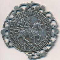 Német-római Birodalom 1509. I. Miksa modern, jelzett Ag érme replika kerettel (11g/0.835/40mm) T:3
...