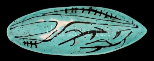 Gorka Lívia (1925-2011): Hosszú tálka. Festett mázas kerámia, jelzett,repedéssel, 30x10×4 cm