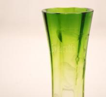 Moser Karlsbad kis váza, anyagában színezett, jelzett, csiszolt,  hibátlan, m:15 cm / Moser glass va...